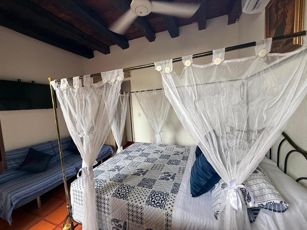 Bed & Breakfast Casa Colonial Serrezuela Cartagena
