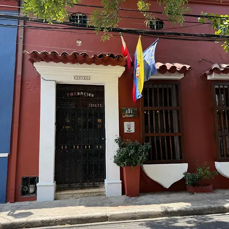 Casa Colonial Serrezuela Bed & Breakfast